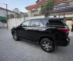 Toyota Fortuner 2021