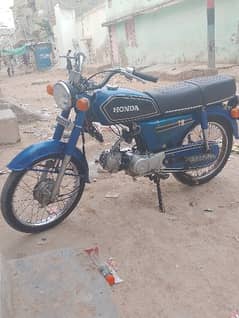 modified 70 Honda full genuine,petrol pick up excellent. 0