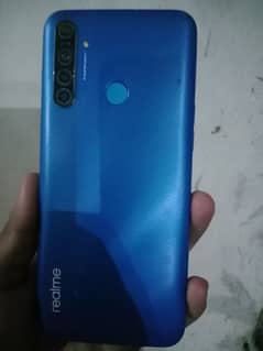 realme 5i 0