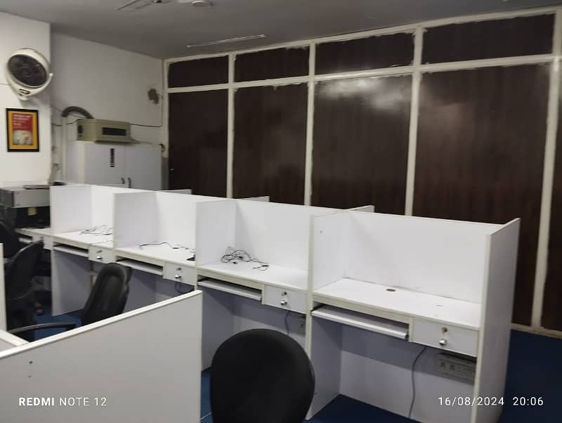 1800 Square Feet Office In Gulberg Is Available For Rent 7