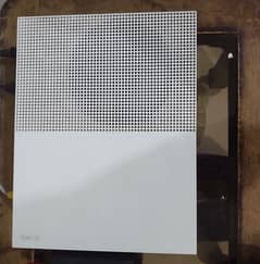 xbox one s 1tb with 2 months game-pass