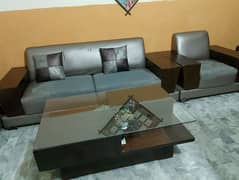 6 Seater Sofa/Luxury Sofa/Center Table/Side Tables/For Sale