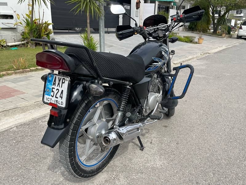 Suzuki GS150 SE 2019 3