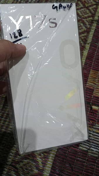 vivo y17s for sell all ok 5 mah warnte deba cahgar 5