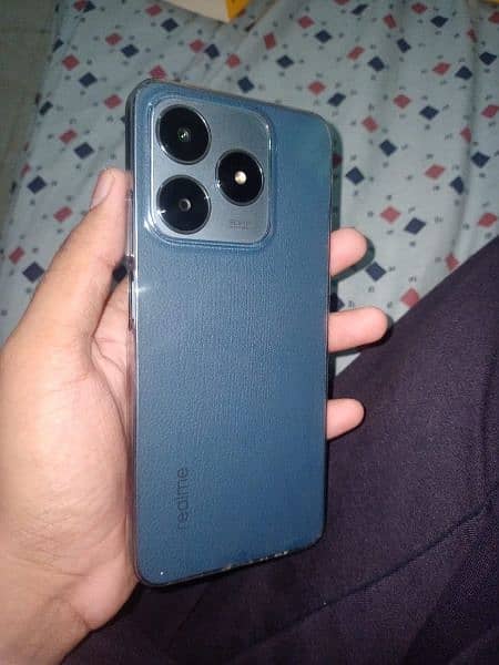 Realme C63 7