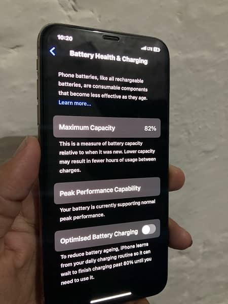 iphone xsmax 265Gb Pta approved battry 82 5