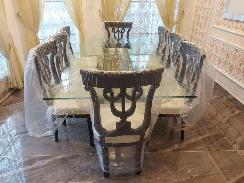 New Dining Table For Sale 0