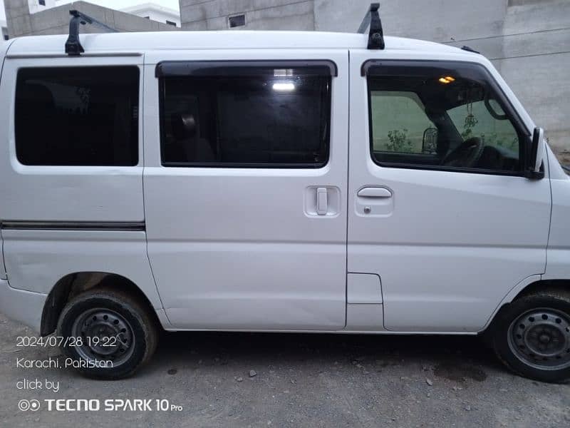 Nissan Clipper 2012 1