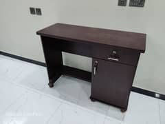 computer / study table for sale only 2 months used