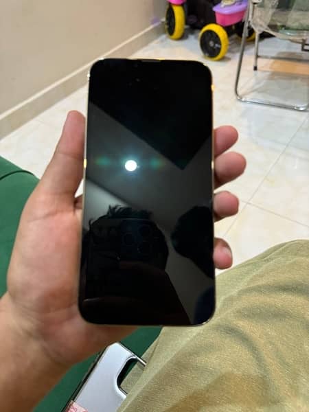 iphone 13 pro mx non pta Gold Colour 256 GB 7