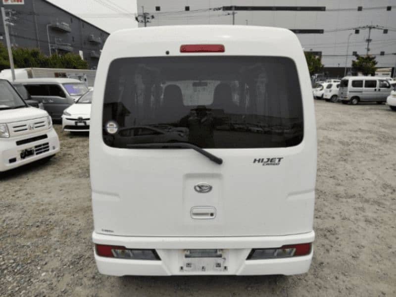 Daihatsu Hijet 2019 4