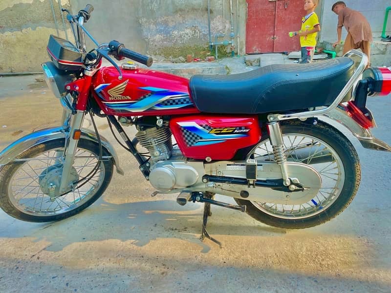 Honda CG125 6