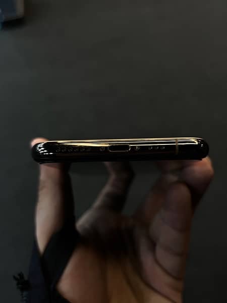 IPhone Xs 64gb Non PTA JV 5