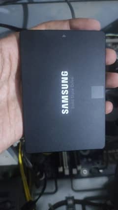 Samsung 500GB EVO SSD 0