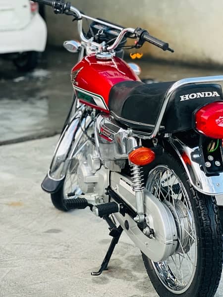 Honda 125 speciel edition 2