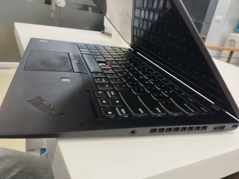 Lenovo Thinkpad X1 Carbon - Urgent Sale 1