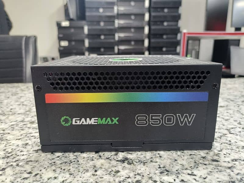 Gamemax 850w RGB 80+ Gold Fully Modular 3