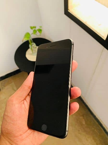 Iphone 8 plus (PTA Approved) 2