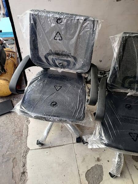 computer table, mesh chairs, office chair, visitor chair 7