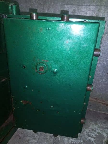 small antique safe 1