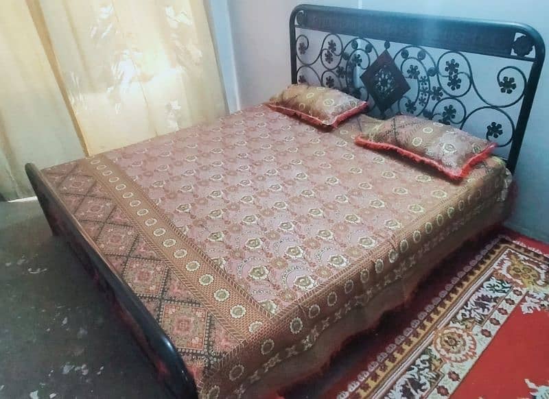 Iron bed for sale with dressing 5