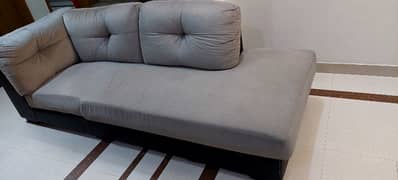 Original Italian TV louche sofa available for Sale 0