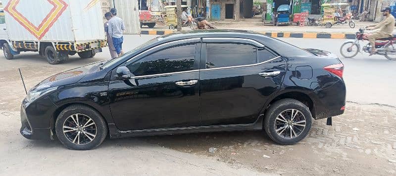 Toyota Corolla XLI 2015 3