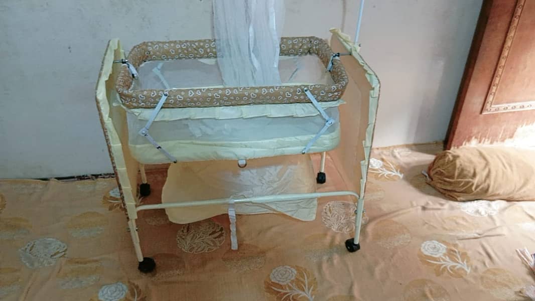 Baby cradle palna 1