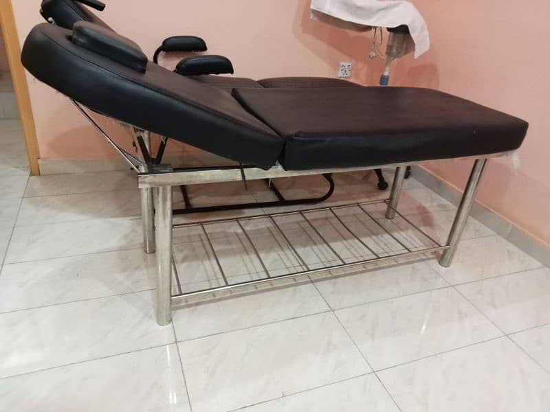 used facial bed 2