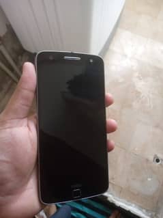 Motorola z force Droid 4gb RAM 32gb ROM 0