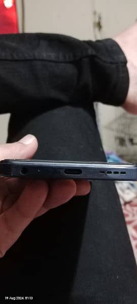 INFINIX HOT 40i 8+8 128 03211032221 whtsapp 5