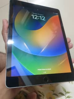 IPad Pro 9.7 10/10 Condition LLA Model 32 GB