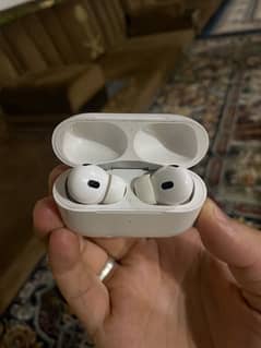 AirPods 0