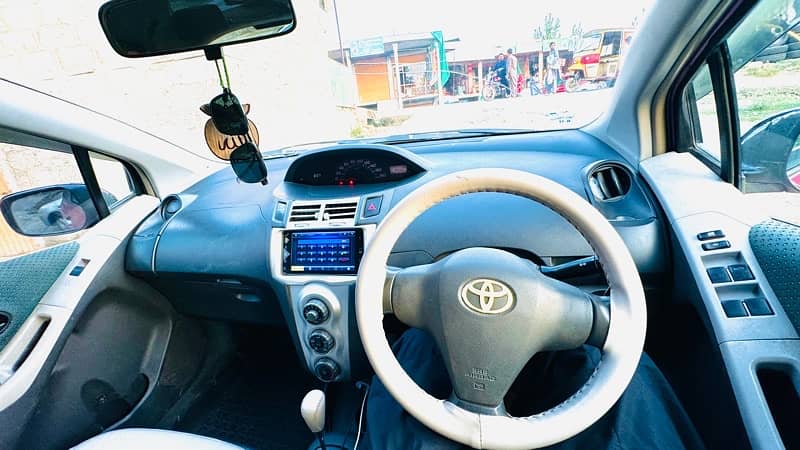 Toyota Vitz 2005 10