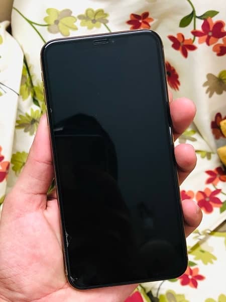 iphone xs max 256gb pta approved 4