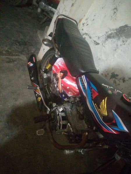 united hy . good condition bike . . . . . 0308.9337. . 385 ya number p 2