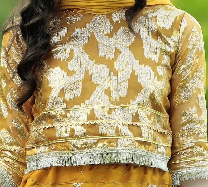 yellow lehnga/choli 1