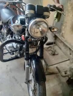 Suzuki GS 150