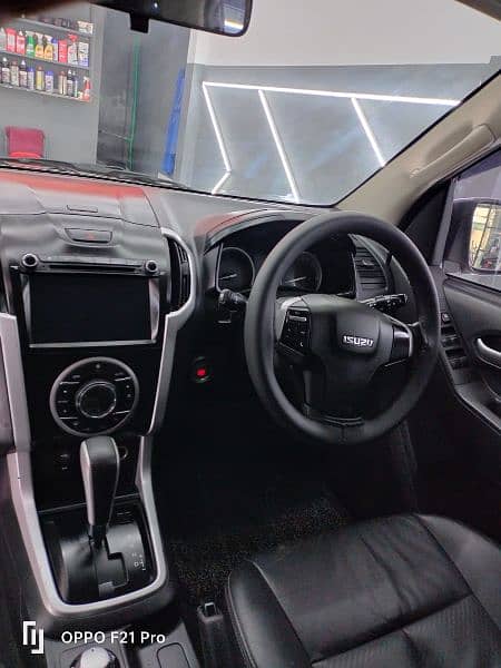 Isuzu D-Max V-Cross 2019 2