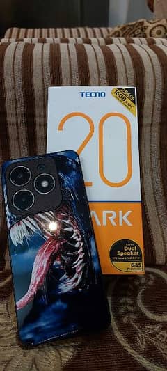 TECNO SPARK 20n Cdtn 10/10 hain
With free customize cover 
16/256 gb 0