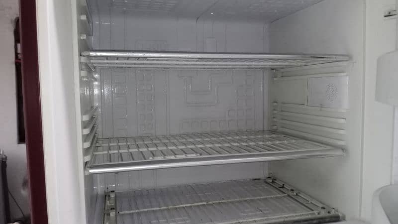 Orient Fridge 3