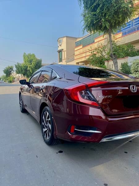 Honda Civic Oriel 2018 4