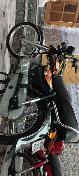 Honda CD70 2022 3