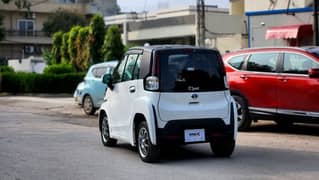 Toyota iQ CPod Electric vehicle, First car in Pakistan