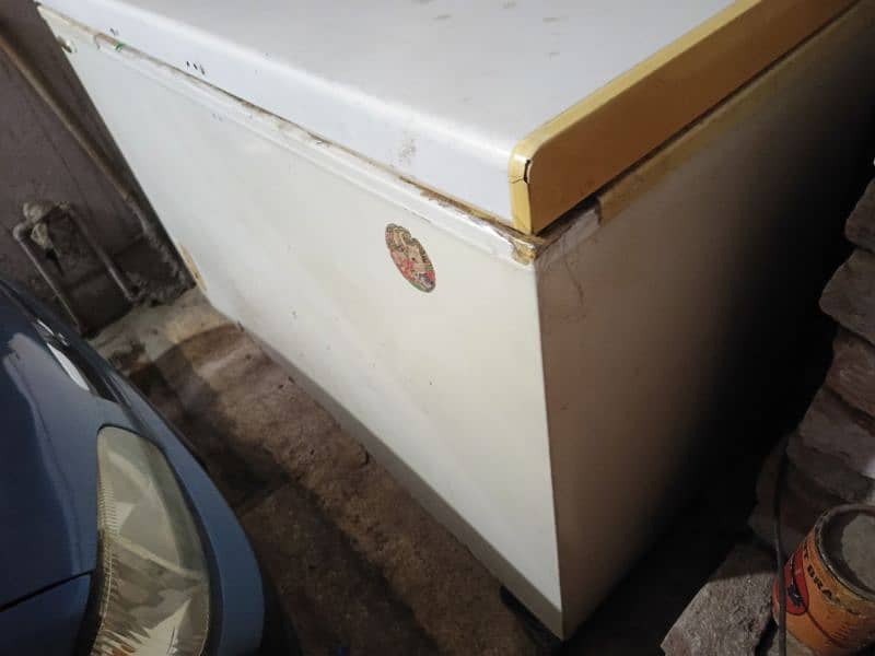 Deep freezer single door big size genuine 2