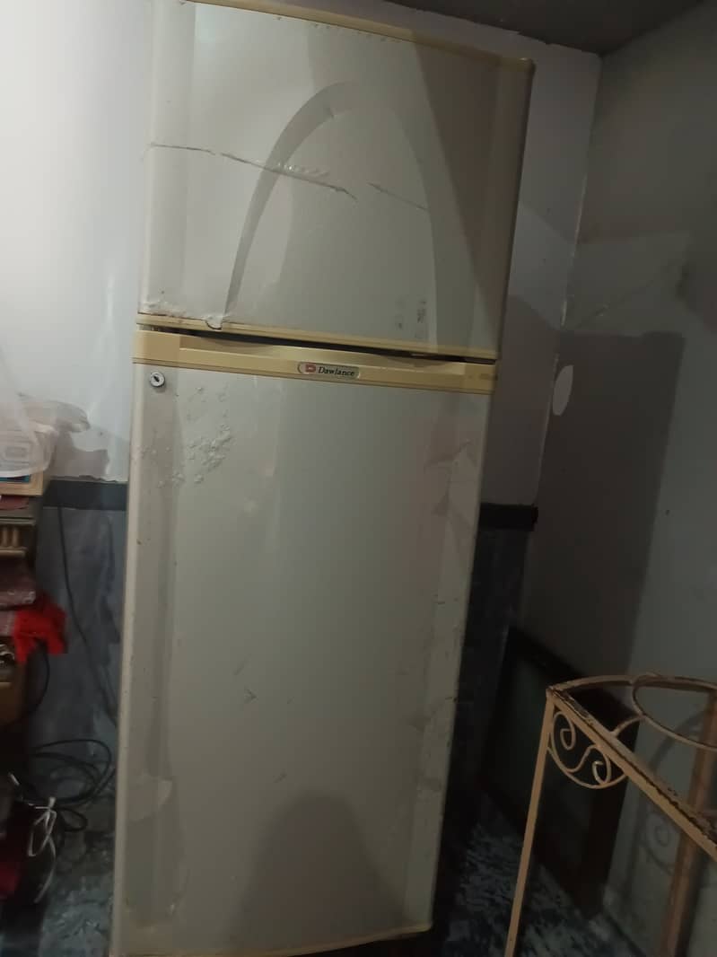 Dowlance fridge in excellent running condition in original compressor 0