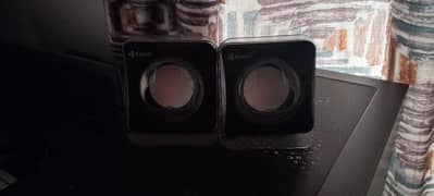 speakers