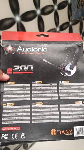 Audionic E 200 & webcam 3