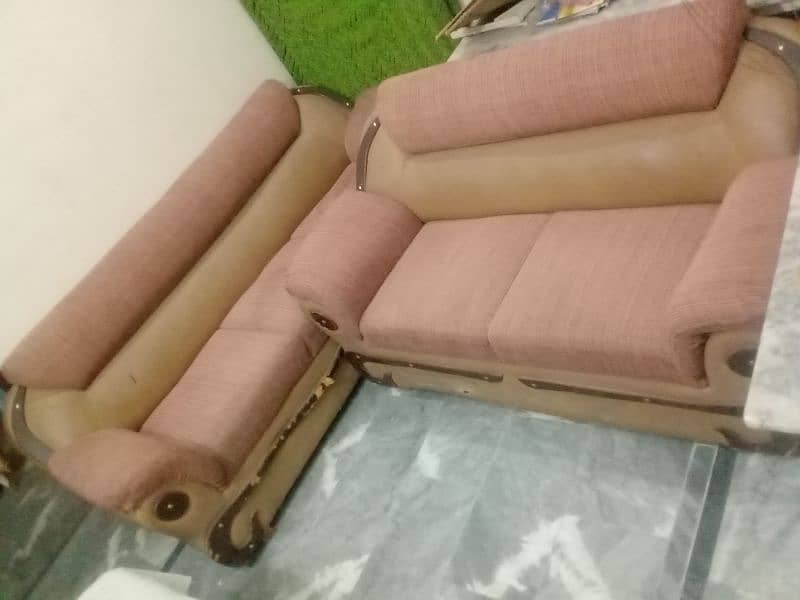 6 seater sofa 0