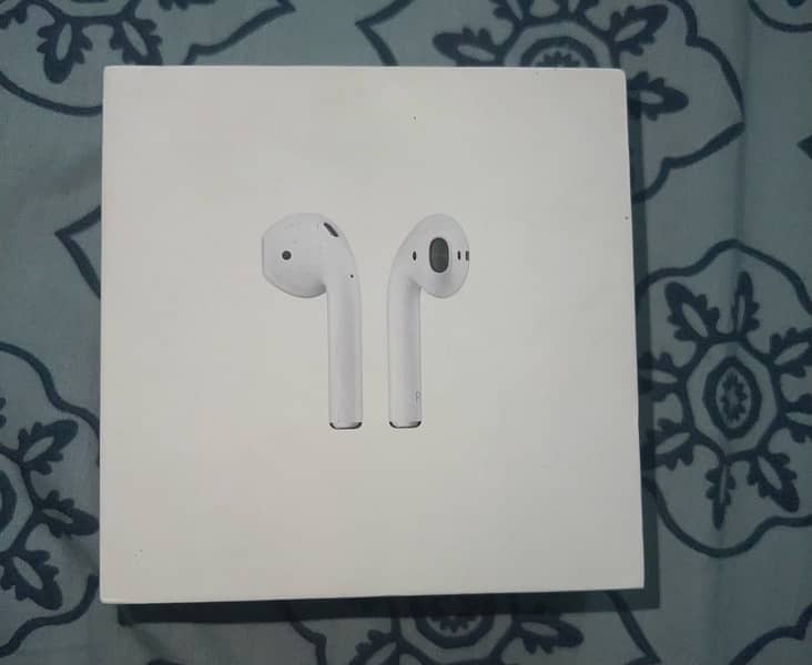 Original Apple Airpods generation 2 with charging case. MV7N2ZP/A 6